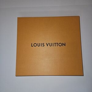 Louis Vuitton Orange Shirt Box